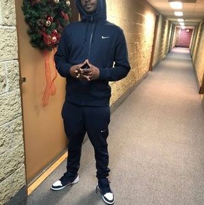 Meet your Posher, Wayne